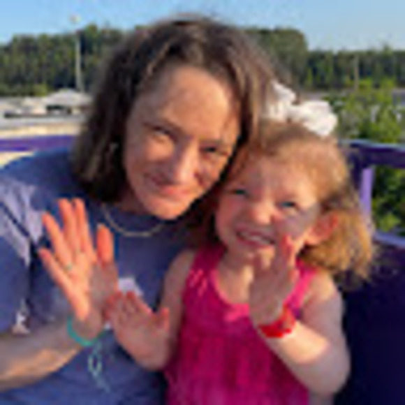 Meet your Posher, Jessica - Picture 1 of 1